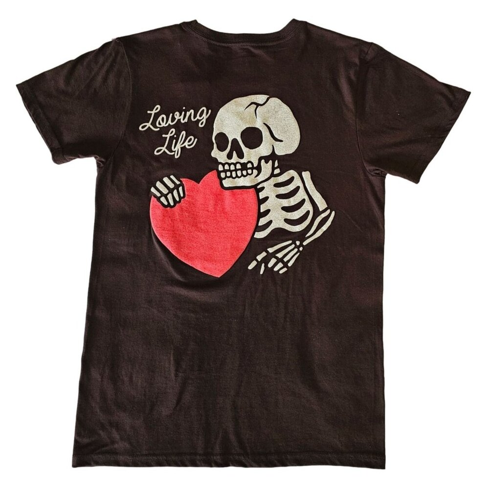 Peace Of Mind Unisex Adult Brown Skull W/ Heart Eyes Print Shirt Size Small NWOT - Picture 3 of 9